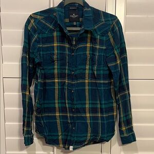 Women’s American Eagle Outfitters Blue and Green Plaid Shirt